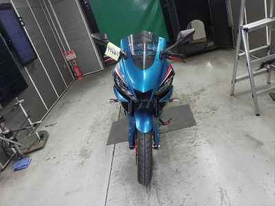 Yamaha YZF-R25 2021