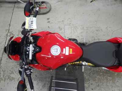 Ducati Streetfighter V2 2022