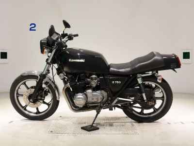 Kawasaki KZ750 2024