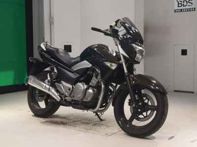 Suzuki GSR250