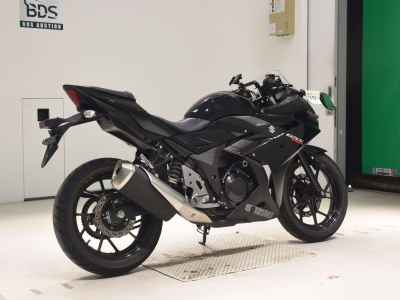 Suzuki GSX250R