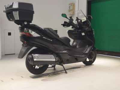 Suzuki Skywave 250S