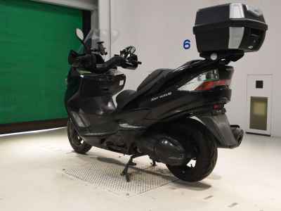 Suzuki Skywave 250S