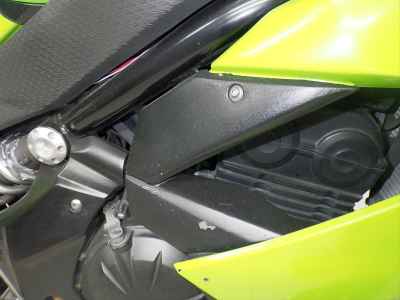 Kawasaki Ninja 400R 2011