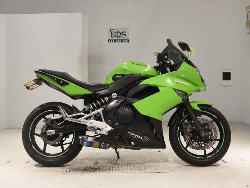Kawasaki Ninja 400R 2011