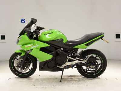 Kawasaki Ninja 400R 2011