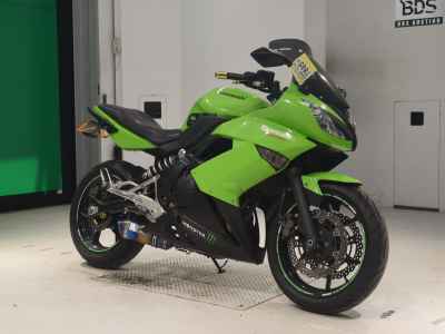 Kawasaki Ninja 400R 2011