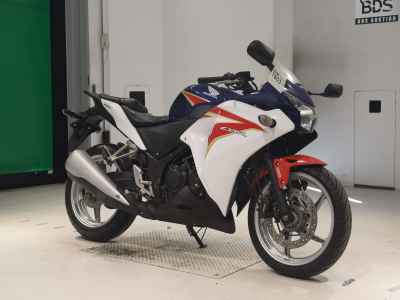 Honda CBR250R 2011