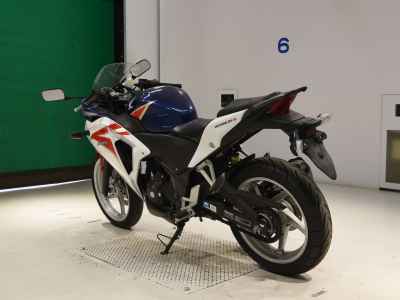 Honda CBR250R 2011