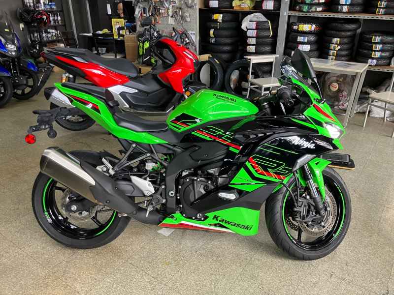 Kawasaki Ninja ZX-4RR 2023