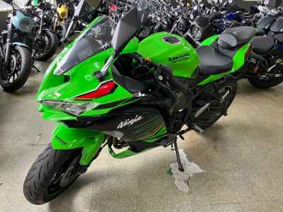 Kawasaki Ninja ZX-4RR 2023