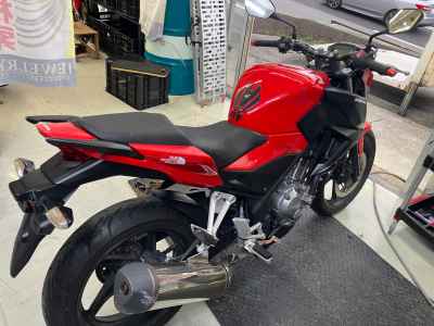 Honda CB250F 2015