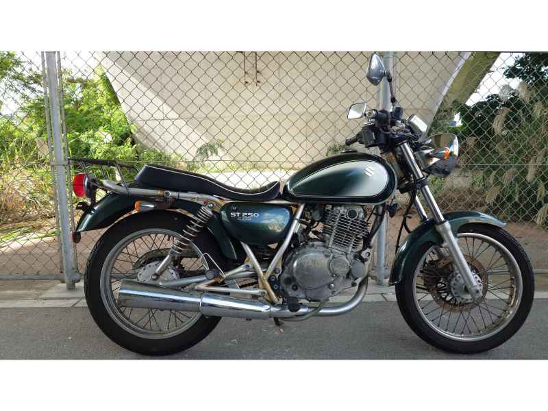 Suzuki ST250E