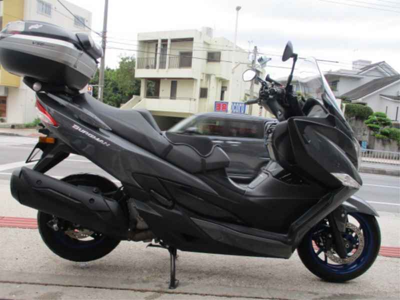 Suzuki Burgman 400 2023