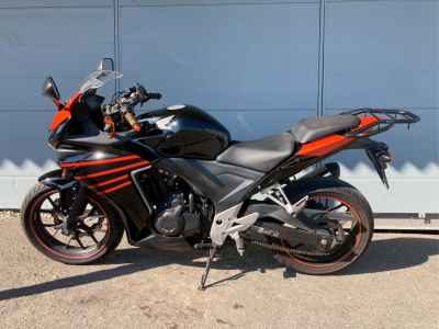 Honda CBR400R 2013