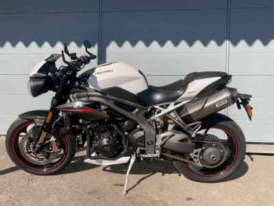 Triumph Speed Triple 1050 R 2018
