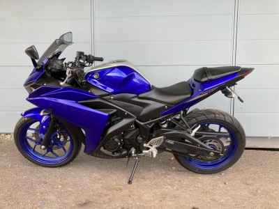 Yamaha YZF-R25 2016