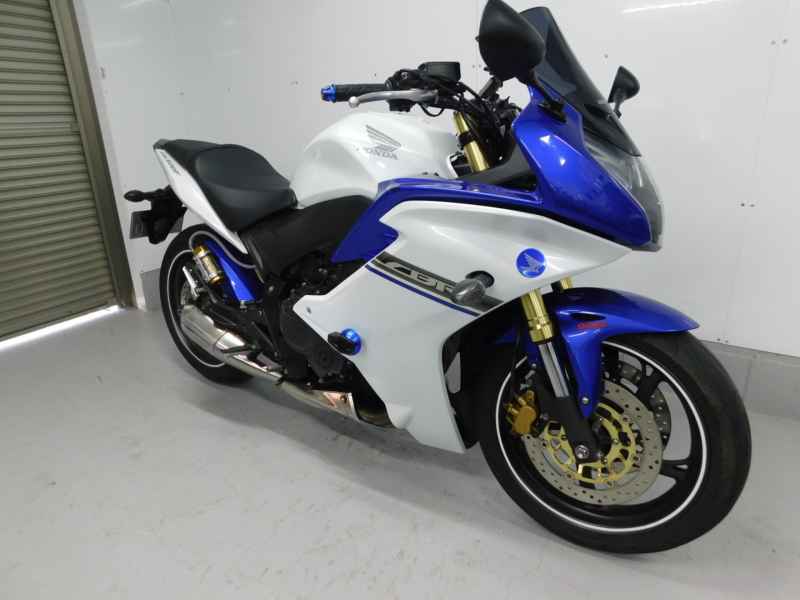 Honda CBR600F 2011