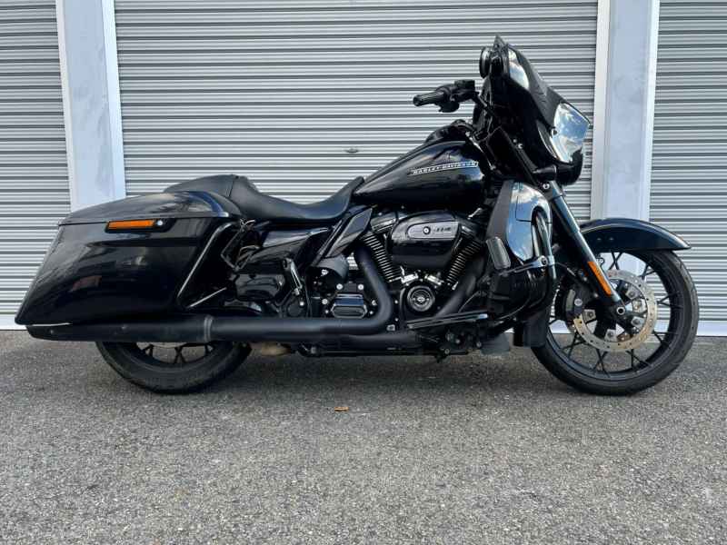 Harley-Davidson Street Glide FLHXS1690 2021
