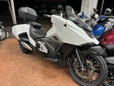 Honda NM4 Vultus 2017