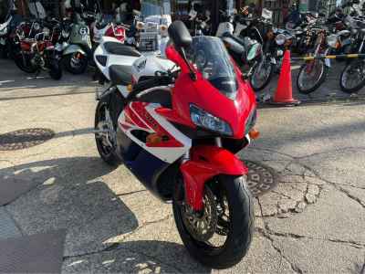 Honda CBR1000RR 2005