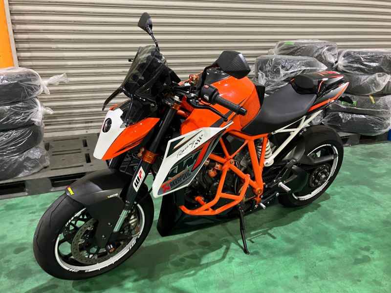 KTM 1290 Super Duke R 2016