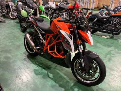 KTM 1290 Super Duke R 2016