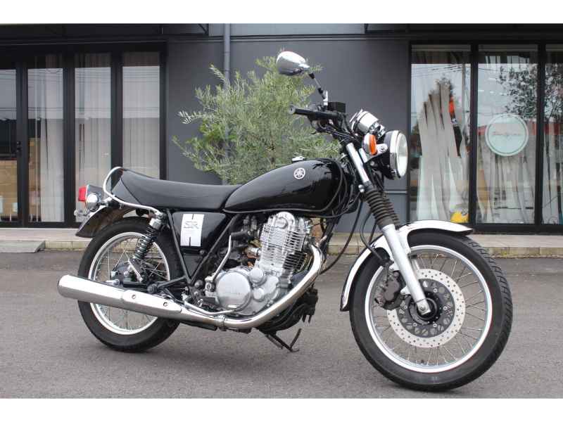 Yamaha SR400 2019