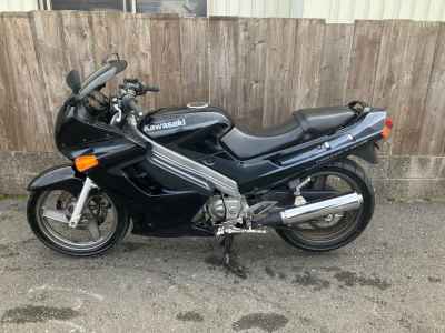 Kawasaki ZZR250
