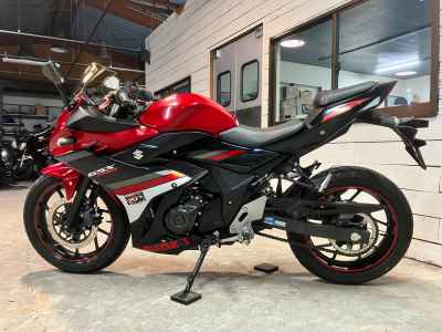 Suzuki GSX250R