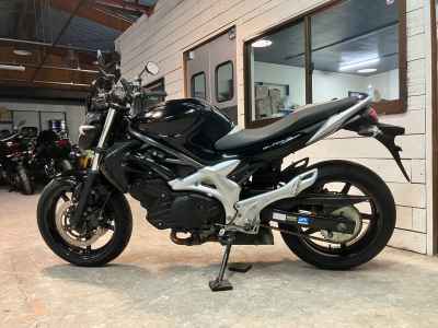 Suzuki Gladius SFV400 2010