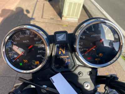 Honda CB1300SF 2025
