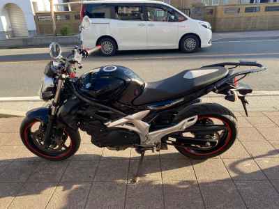 Suzuki Gladius SFV400 2011