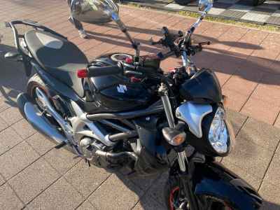 Suzuki Gladius SFV400 2011