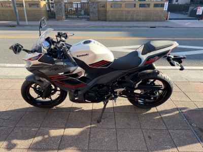 Kawasaki Ninja 400 2024