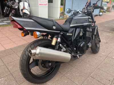 Kawasaki ZRX400 2008