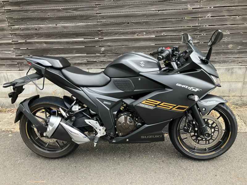 Suzuki Gixxer 250SF