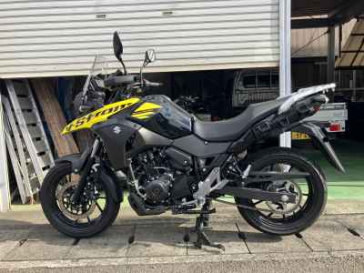 Suzuki GSR250