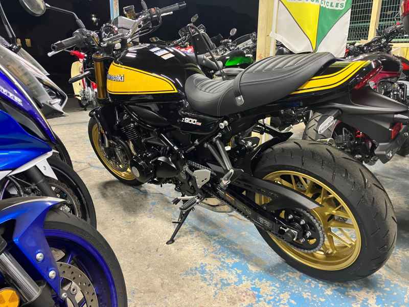Kawasaki Z900RS SE 2024