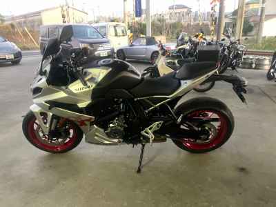 Suzuki GSX-8R 2025