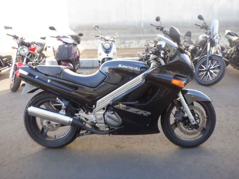 Kawasaki ZZR250
