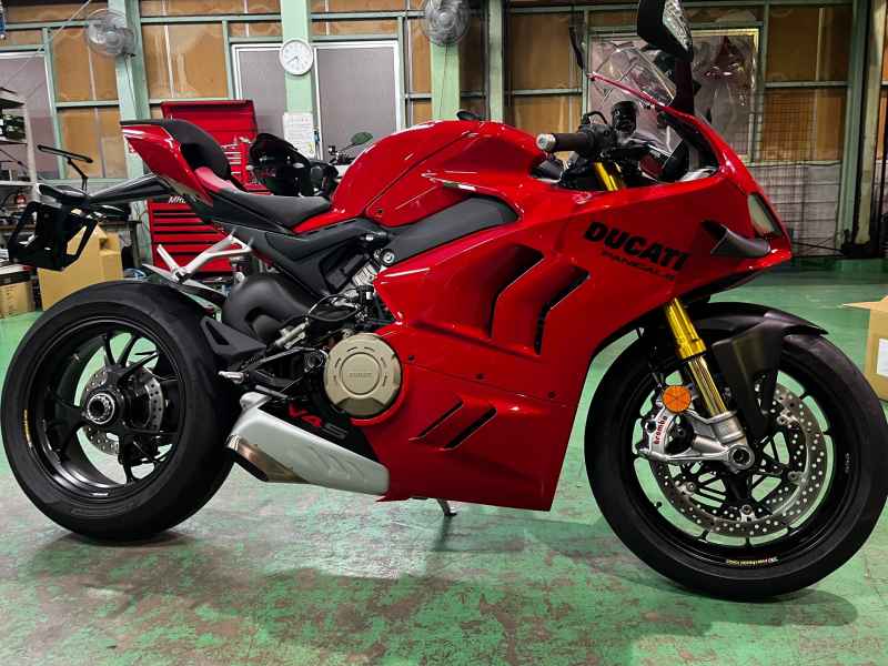 Ducati Panigale V4S 2023