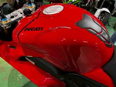 Ducati Panigale V4S 2023