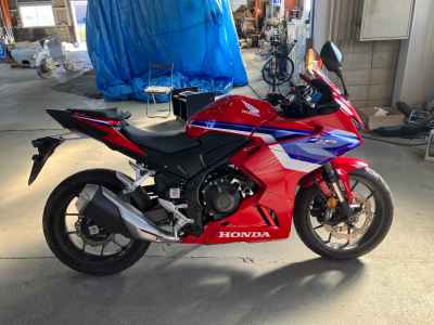 Honda CBR400R 2025