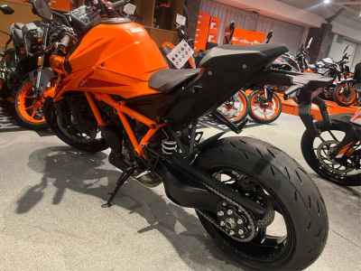 KTM 1290 Super Duke R 2024