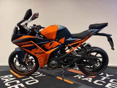 KTM RC 390 2022