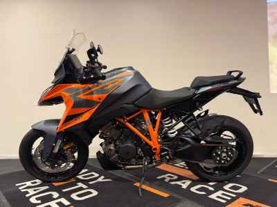 KTM 1290 Super Duke GT 2023