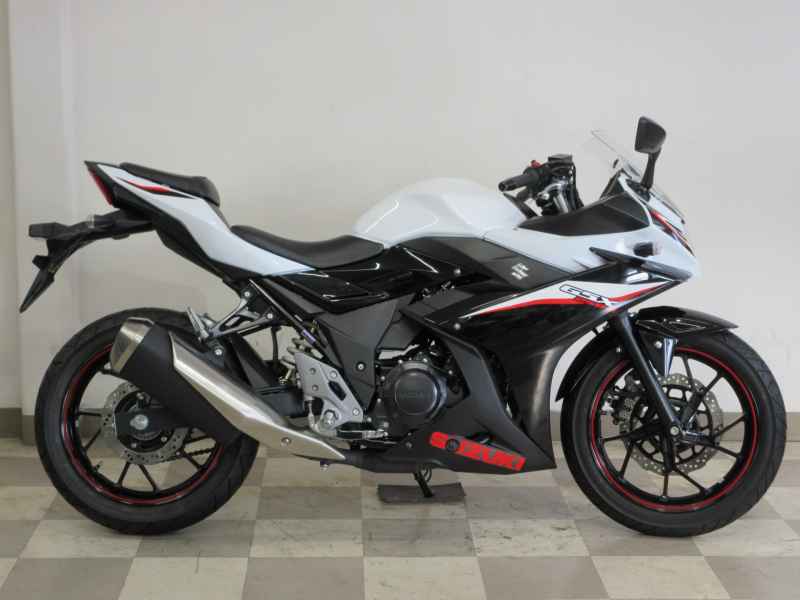 Suzuki GSX250R