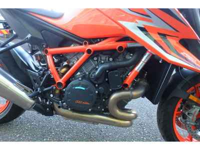 KTM 1290 Super Duke R 2023