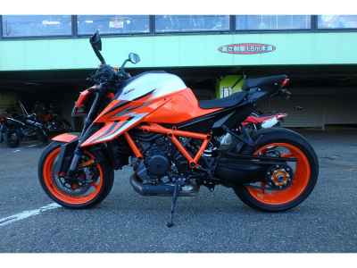 KTM 1290 Super Duke R 2023